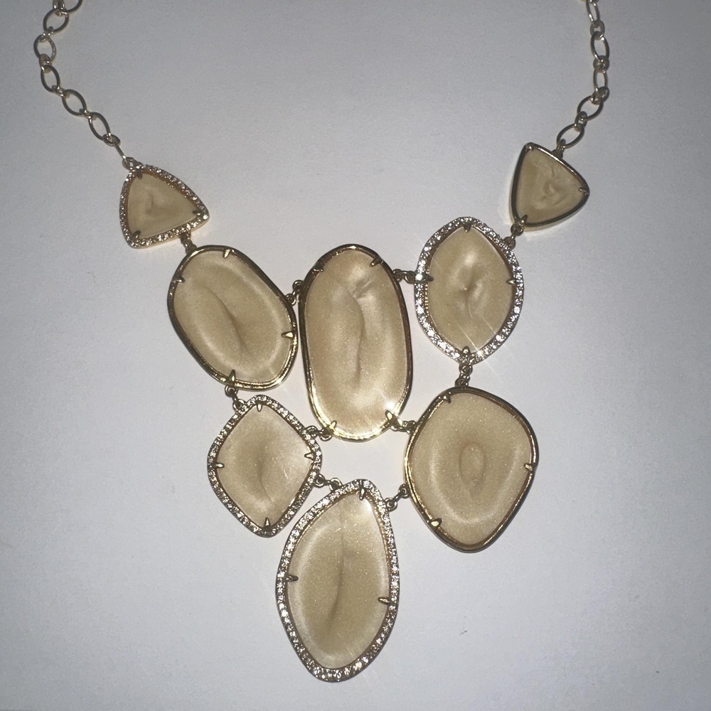 Stella &‎ Dot Beige Bib Necklace Gold Tone Rhinestone Womens Statement 18 Inch